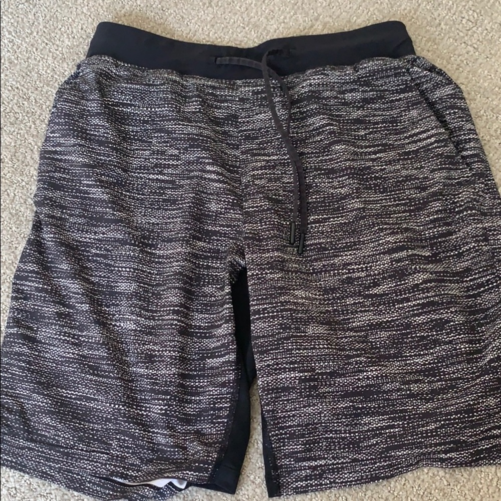lululemon T.H.E short 9 inches linerless